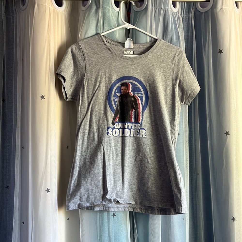 Bucky Barnes Winter Soldier fandom short sleeve tee! WOMENS SIZE M